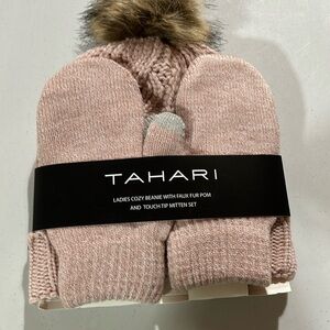 Beanie mitten set.